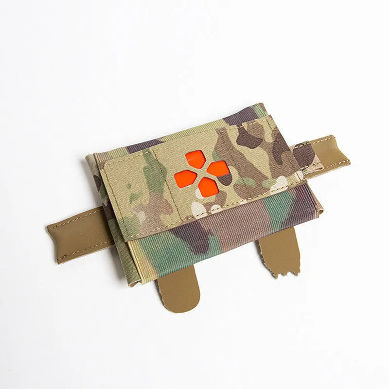 Outdoor Supplies Camouflage Tactics nylon first-aid kit in CP camouflage colour, size TB1384