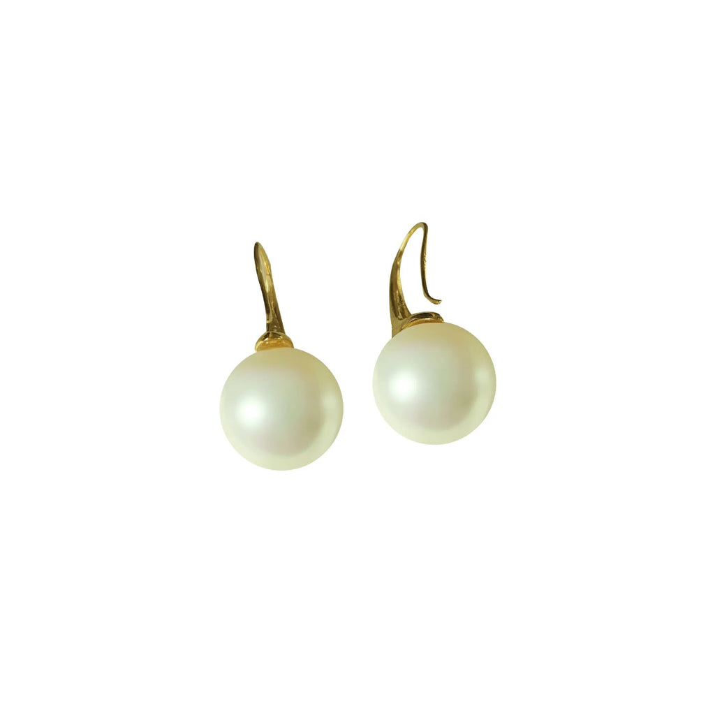 Geometric shell pearl drop earrings for women in fashionable OL style, one pair