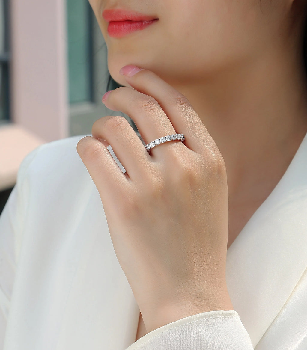 Rose moissanite wedding ring in platinum-plated S925 silver, on display with GRA certificate and gift box