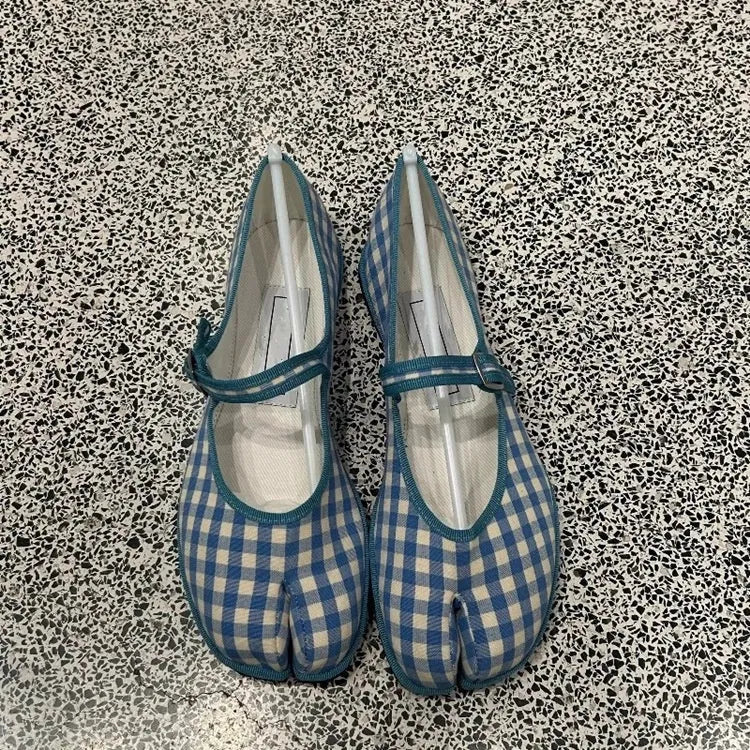 Korean style plaid split toe ballet flats with sheepskin lining and low 1-3cm heel, Picture Color