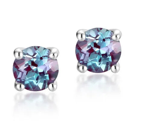 A pair of women's geometric ear studs in 925 silver with a cultivate Alexandrite colour.
