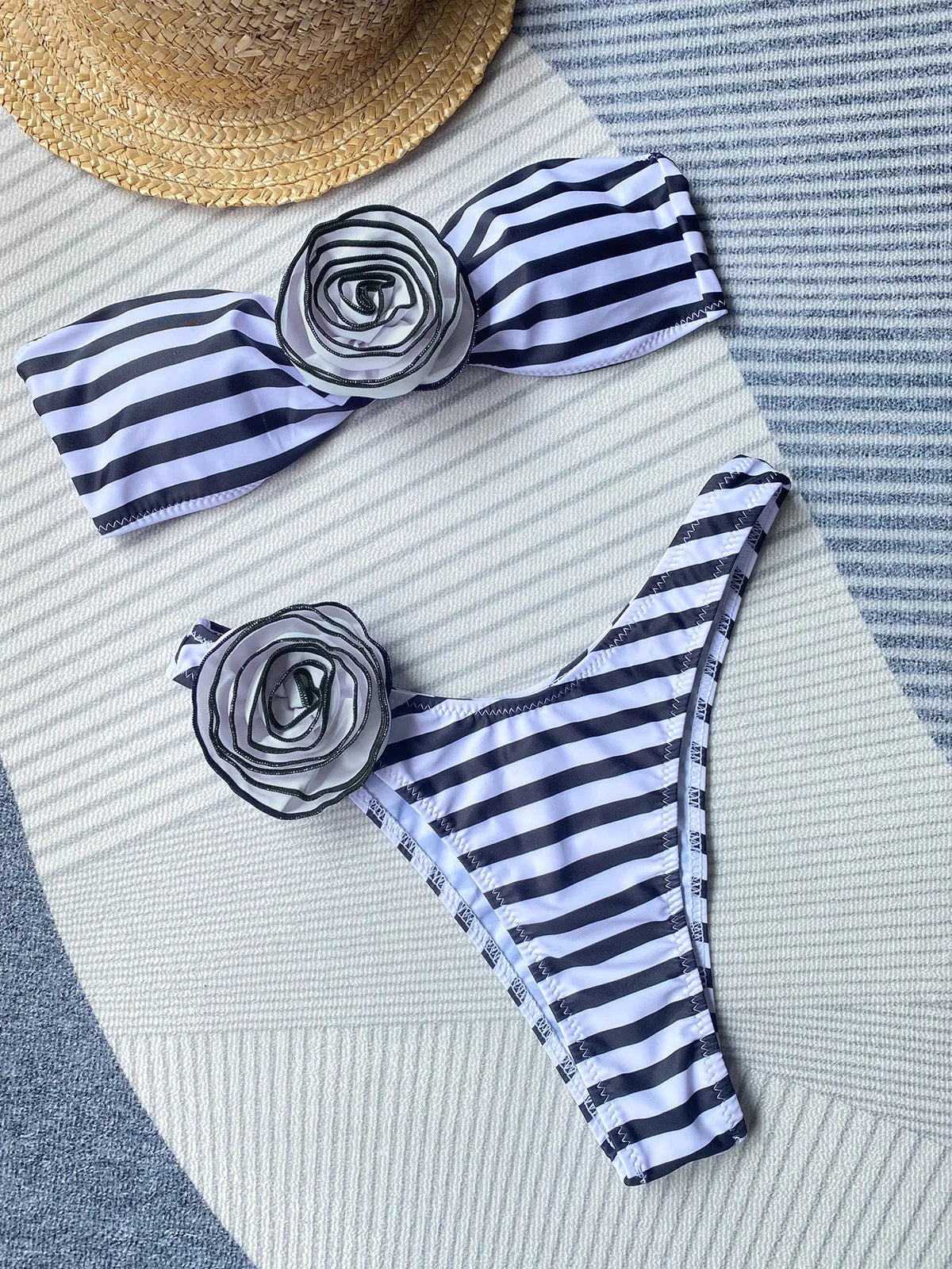 Women's floral split tube top bikini swimsuit in striped colour for swimming and surfing