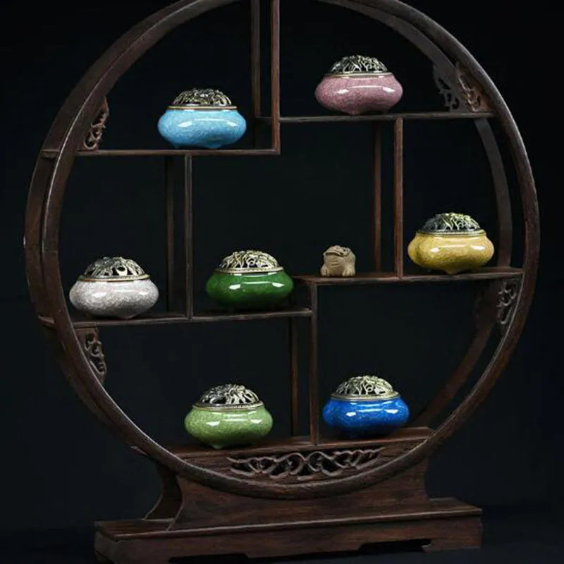 Ceramic incense burner with retro design, approximately 8cm diameter 7cm height