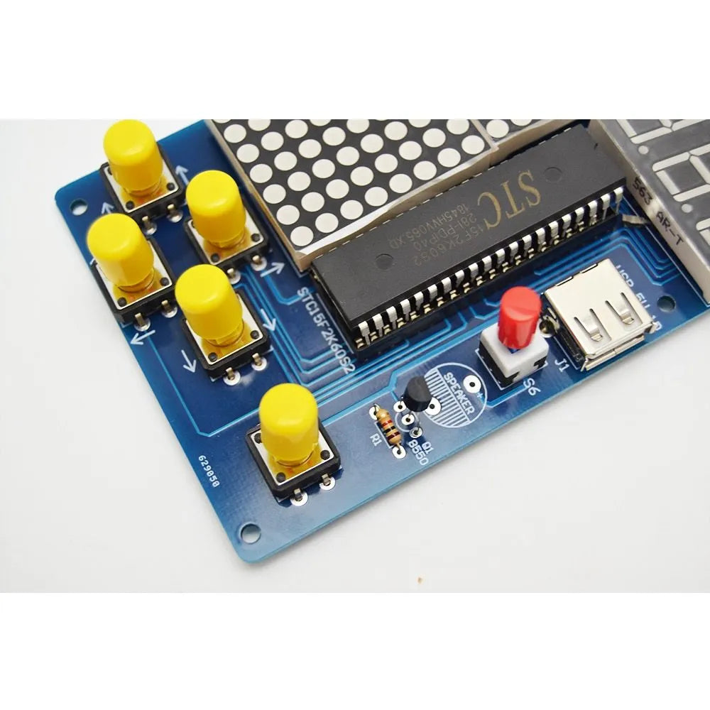 Unwelded 51 MCU single-chip computer game set DIY kit with shell, battery box, and four games