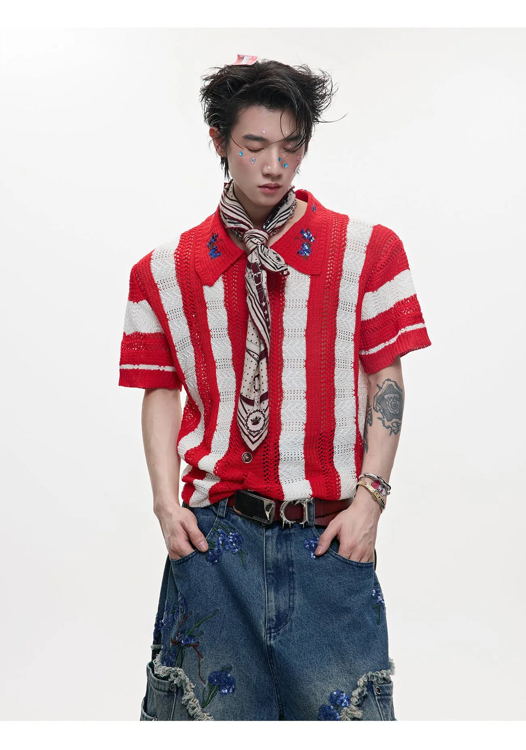 Men's retro patchwork striped knitted short sleeved shirt with decorative buttons in loose fit