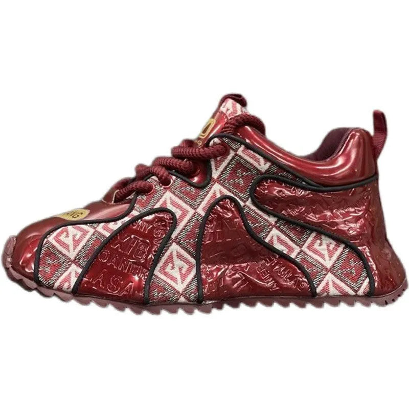 Men's creamy-white casual low-top shoes with embroidery stitching on the PU upper and a thick platform rubber sole.