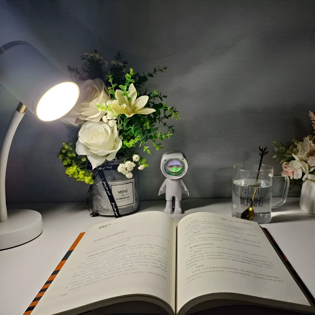 Black double-headed photography studio lamp with two adjustable light heads on 32cm metal frame