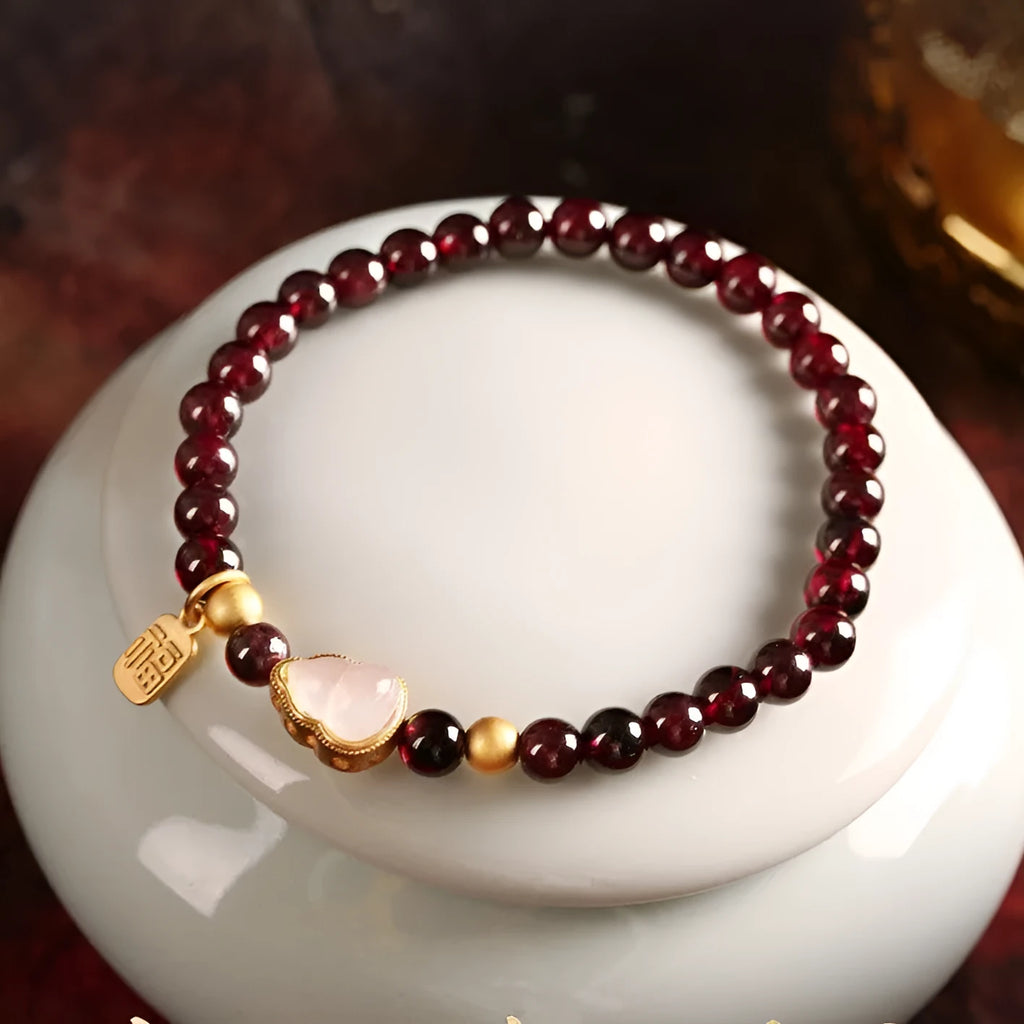 Chinese style gourd bracelet with Fu character decoration and imitation garnet beads