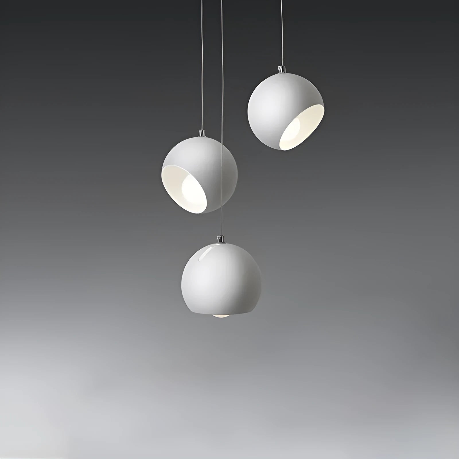 Post-modern ball chandelier table lamp with Nordic design in Bianco Sardina colour on wooden table