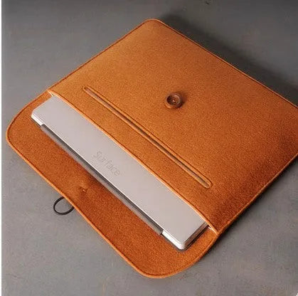 Felt laptop bag compatible with Apple MacBook, grey and orange colours, for 13-15 inch devices