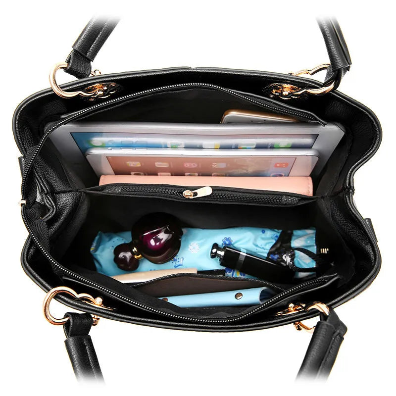 Retro fashion handbag in PU leather with a single shoulder strap and zipper closure.
