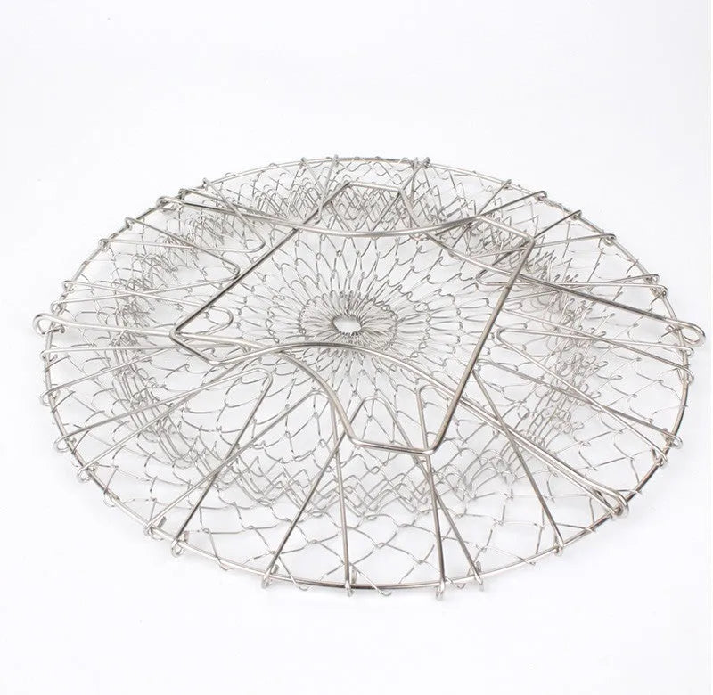 Stainless steel foldable frying basket with square grid design and handle