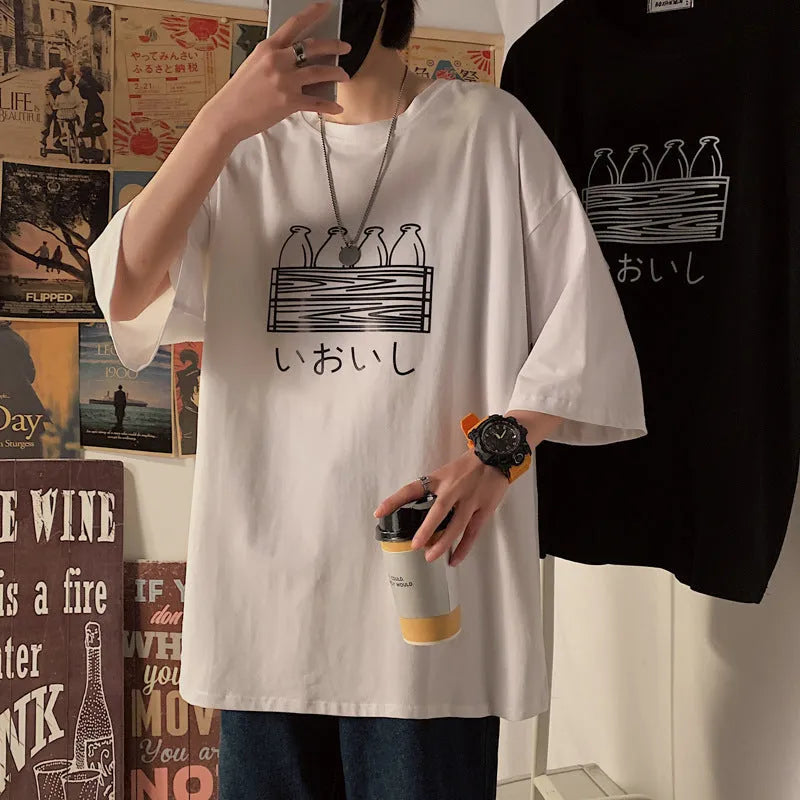 Printed Hong Kong style loose fit short sleeve t-shirt in black or white, sizes M to 3XL