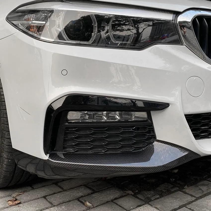 Pair of front Cornerite car stickers for BMW 5 Series G30 M Sport 530i 2018-2020, piano black and carbon fiber pattern options