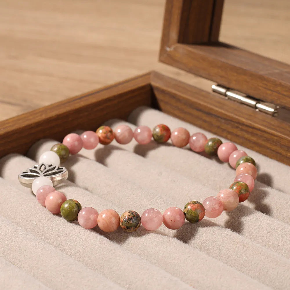 Rhodonite crystal natural stone bead bracelet with seven pulse lotus design in French retro style, colour L1381