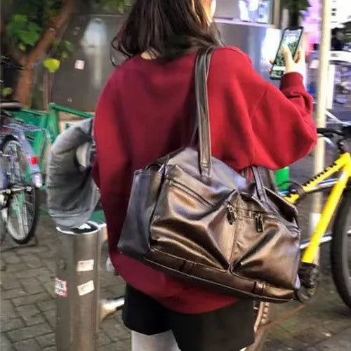 Commute minimalist large capacity one shoulder bag in PU leather retro style brown colour 48x28x11cm