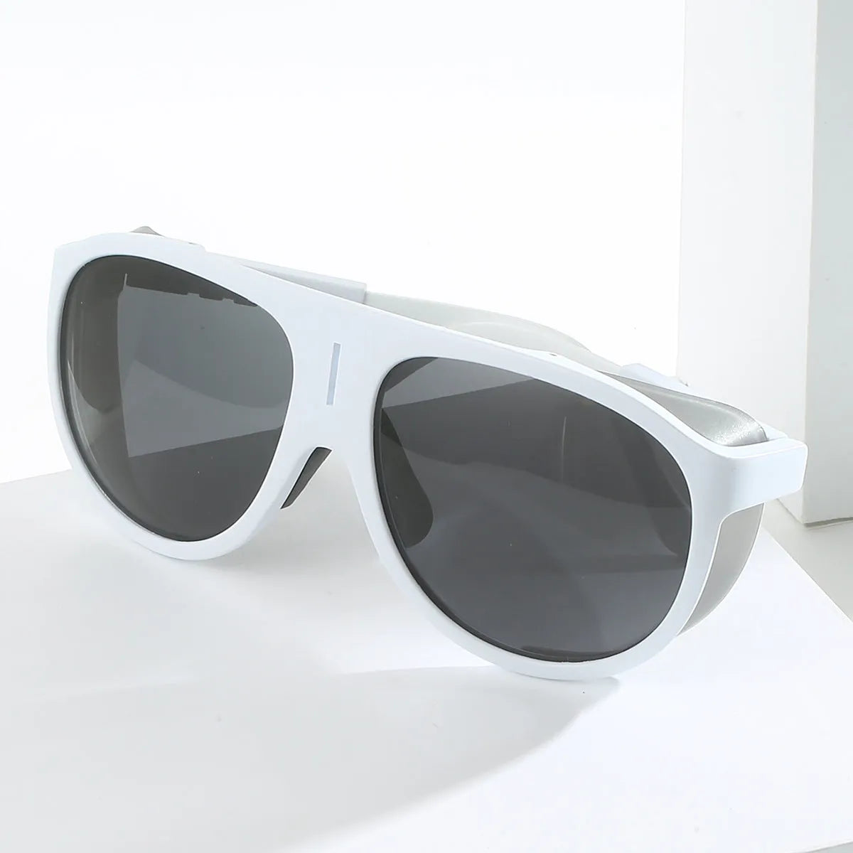 Large frame polarized sunglasses with TAC lens and PC frame for cycling and outdoor sports, shown in white frame gray piece