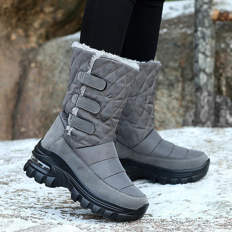 Women's outdoor plus velvet high top snow boots in black with PU air cushion sole and 5cm heel