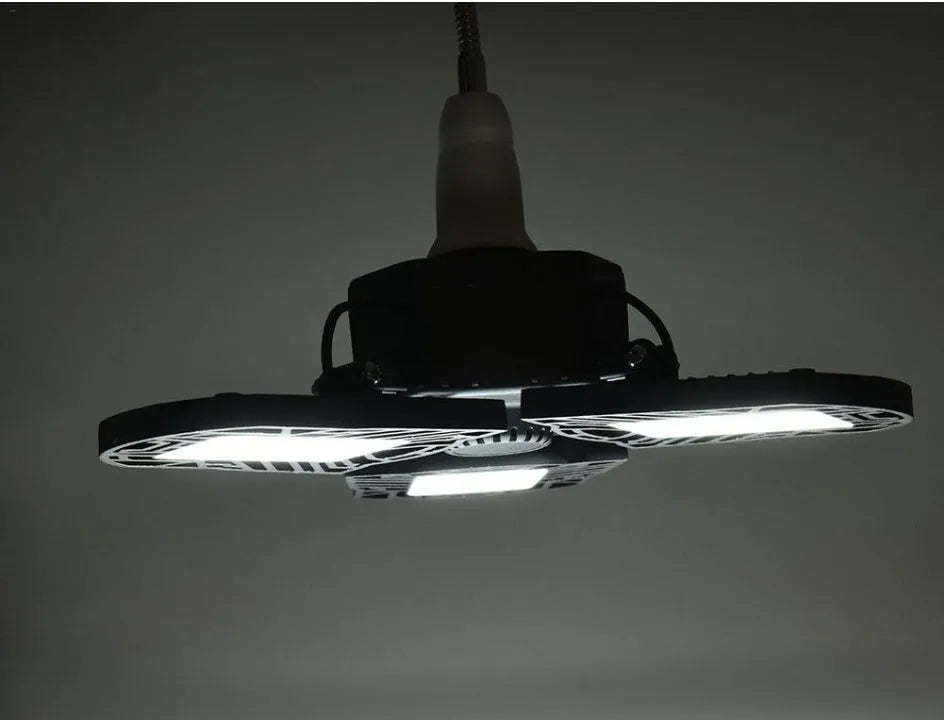 Deformable LED garage light with three adjustable heads, aluminium alloy housing, 60W 6000 lumens, IP65 waterproof