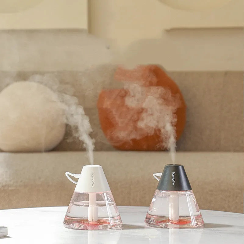 Desktop USB humidifier with atmosphere lamp, white or black plastic body, 102.3 x 102.3 x 101.1cm