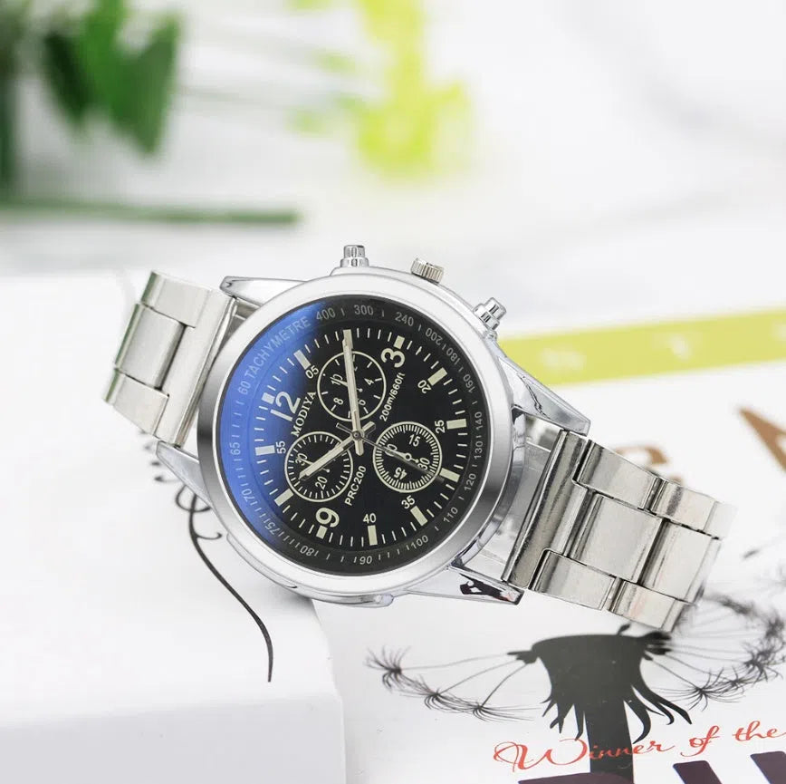 Blu-ray Gift Steel Band Watch with 4cm plastic dial and alloy strap in black colour