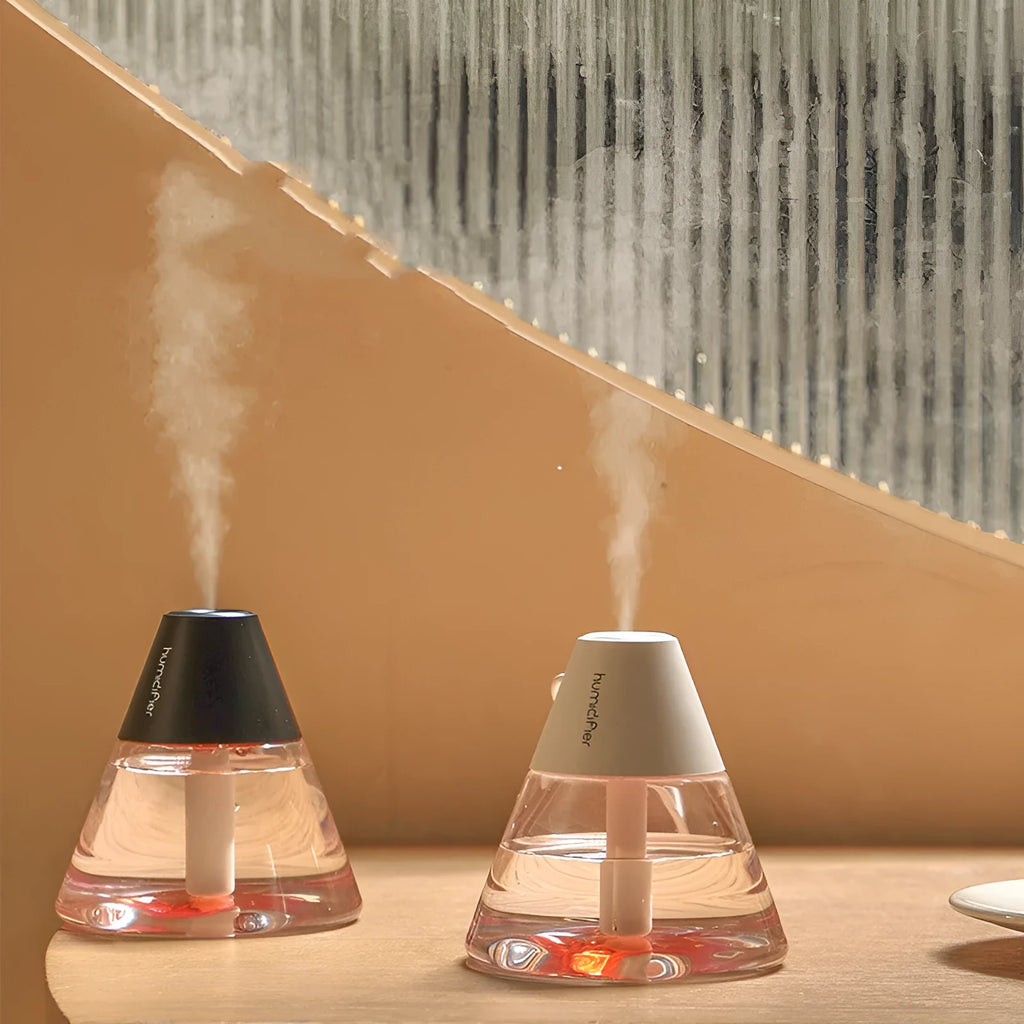 Desktop USB humidifier with atmosphere lamp, white or black plastic body, 102.3 x 102.3 x 101.1cm
