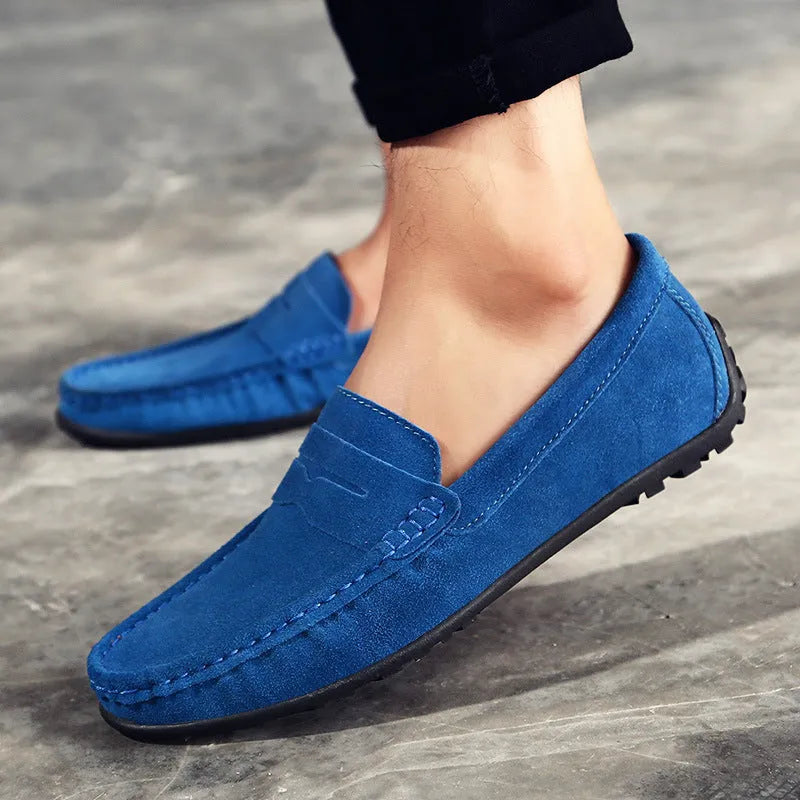 Men's suede leather Gommino casual shoes with flat rubber sole and round toe in black