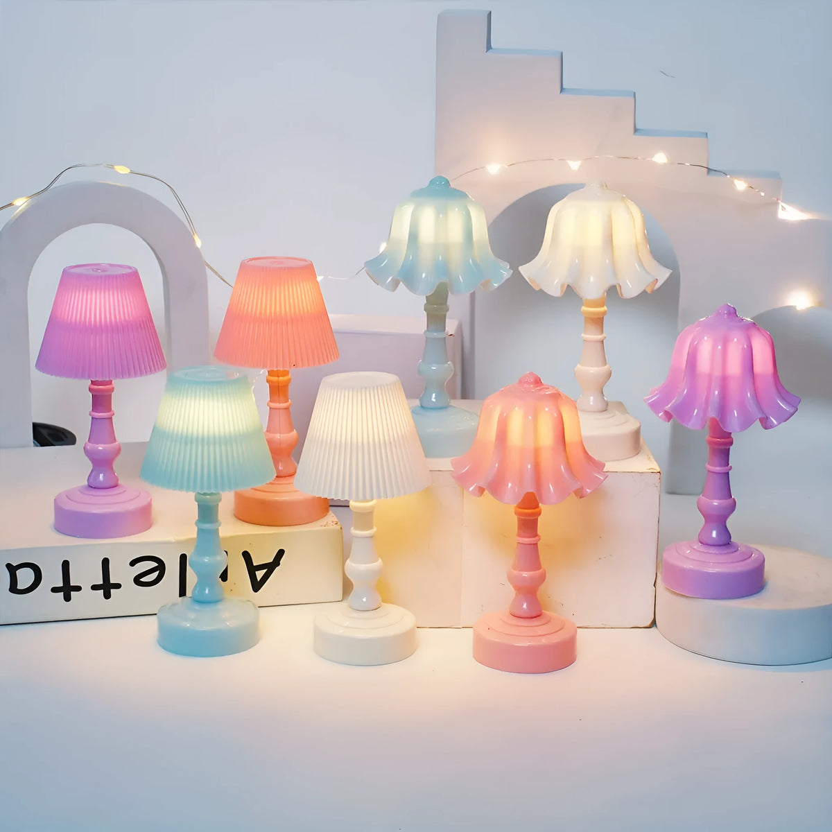 Geometric stereo cartoon table lamp with built-in battery, pleated shade in white