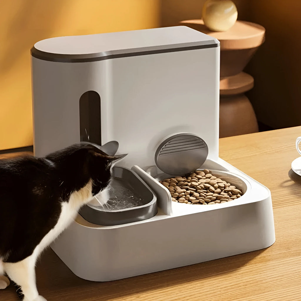 Automatic cat feeder and water dispenser station with double bowl design