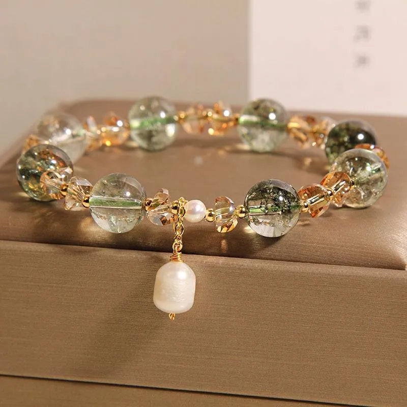 Women's green phantom quartz crystal bracelet with champagne accents in Japanese Korean style