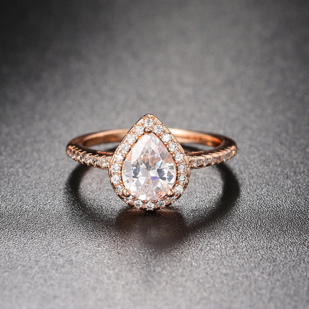 Adjustable ring in Rose Gold or Silver, available in sizes 5 to 11 for women