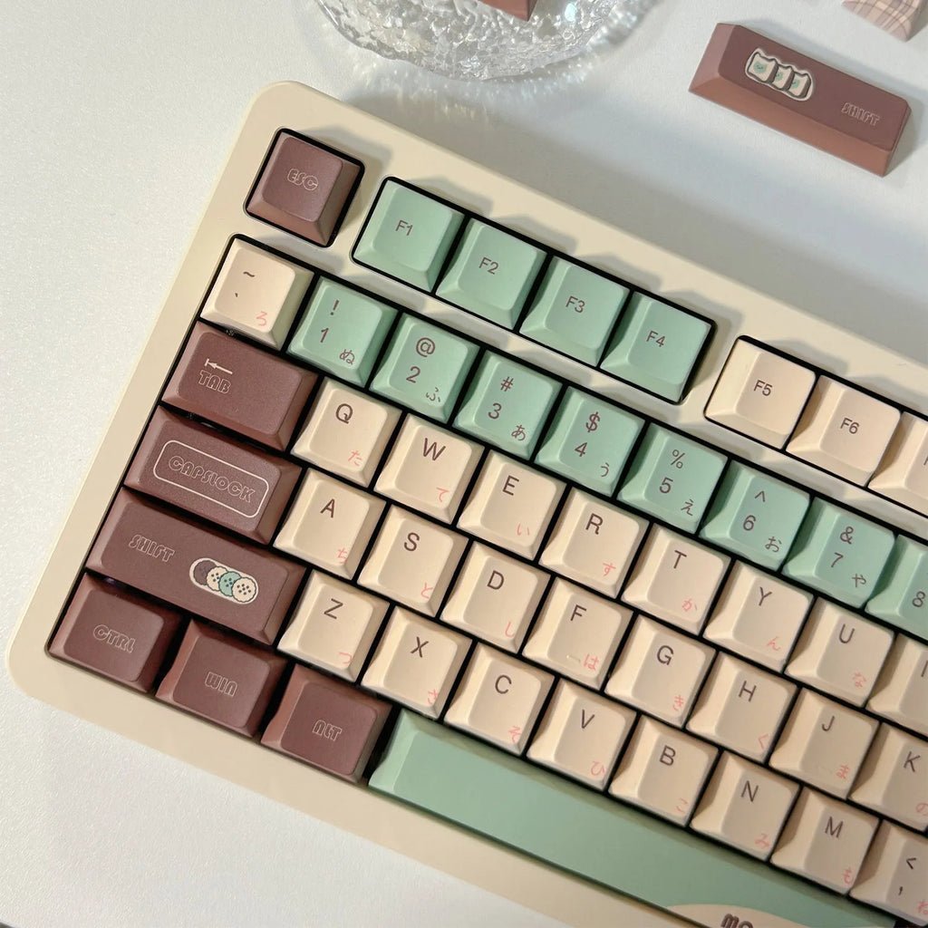 Matcha green mechanical keyboard key caps with cross-shaped satellite shaft design