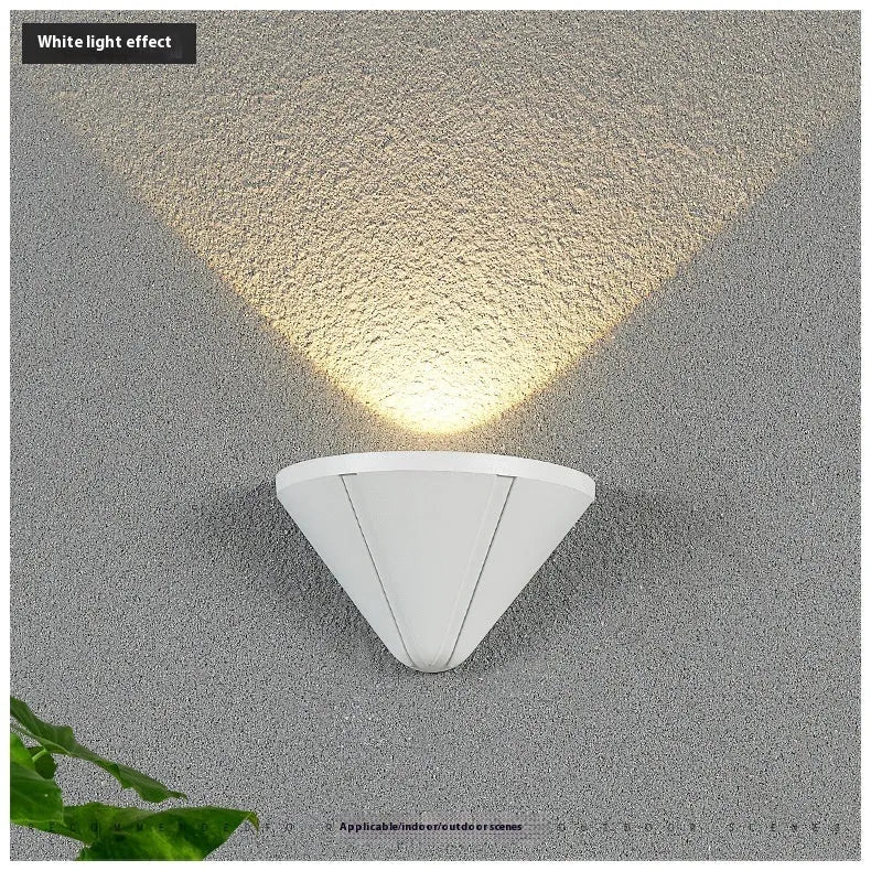 Black and white aluminium alloy waterproof IP65 LED lamp for courtyard and indoor use.