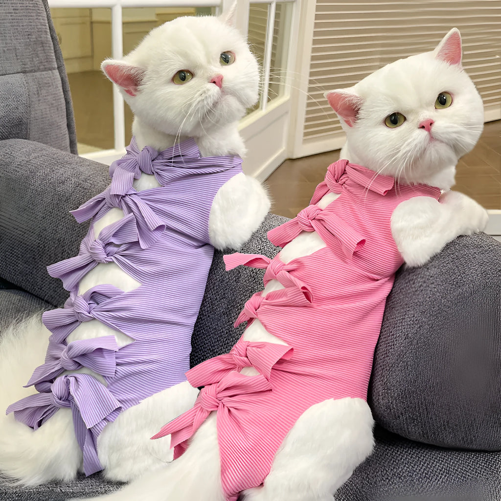 Lace-up polyester cat sterilisation clothing shown in blue, with size and colour options displayed.