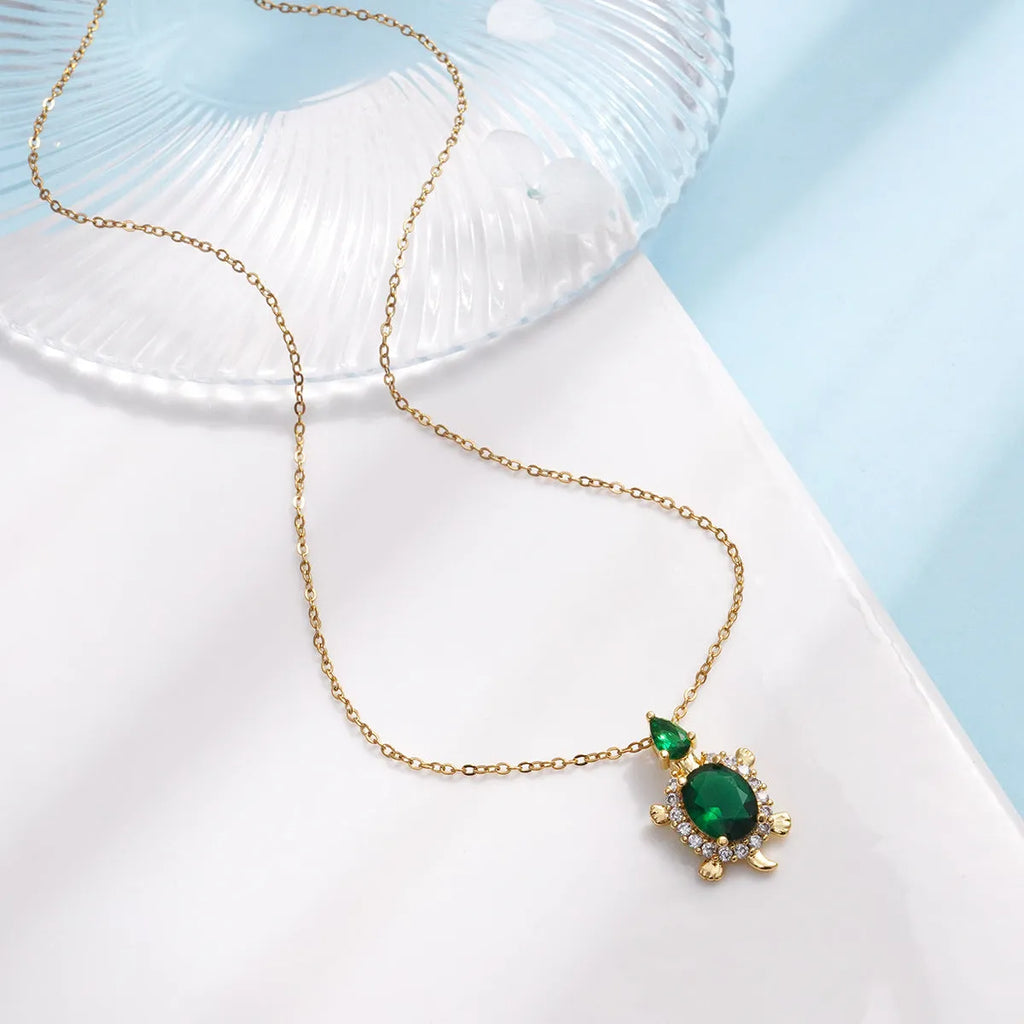 Gold-plated copper sea turtle necklace with zirconium pendant and O-link chain for women