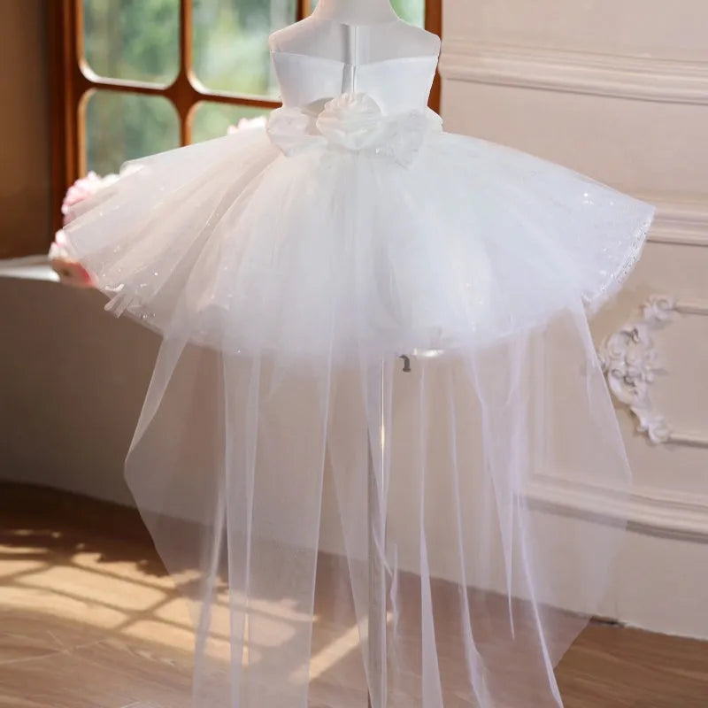 White polyester sleeveless princess dress for children's performances, round neck, full length