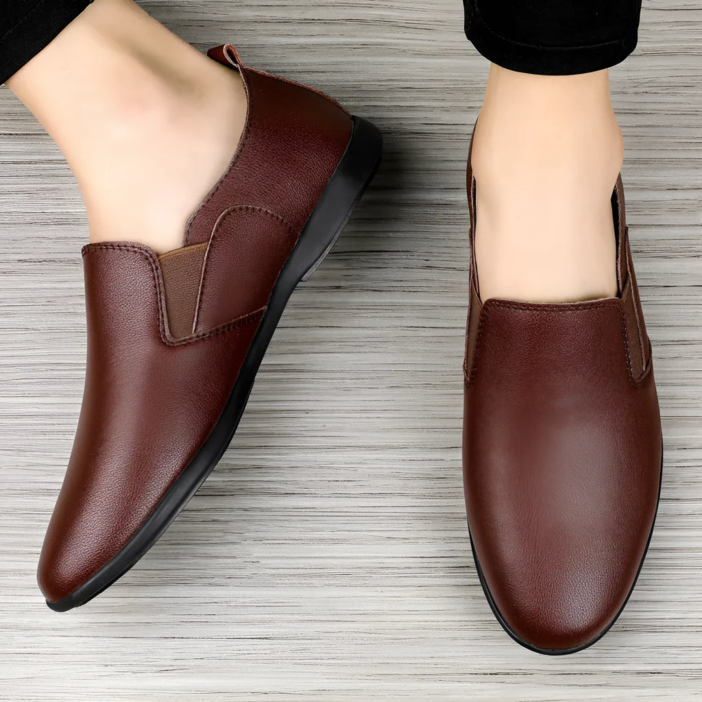 Men's black and brown leather business casual shoes with round toe on a white background.