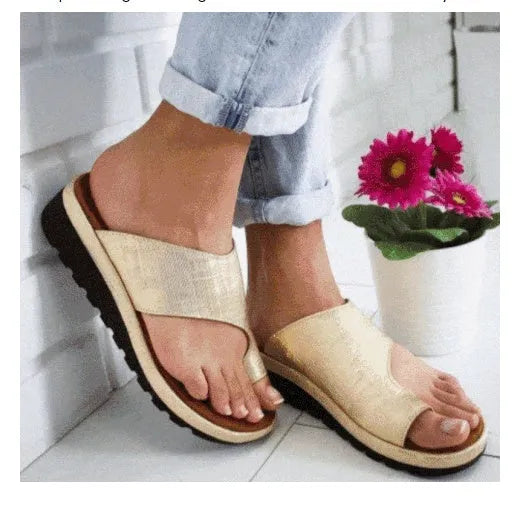 Women's summer flip flops with non-slip sole and 3-5cm mid heel, shown in black, gold, khaki, leopard, purple, silver, and yellow.