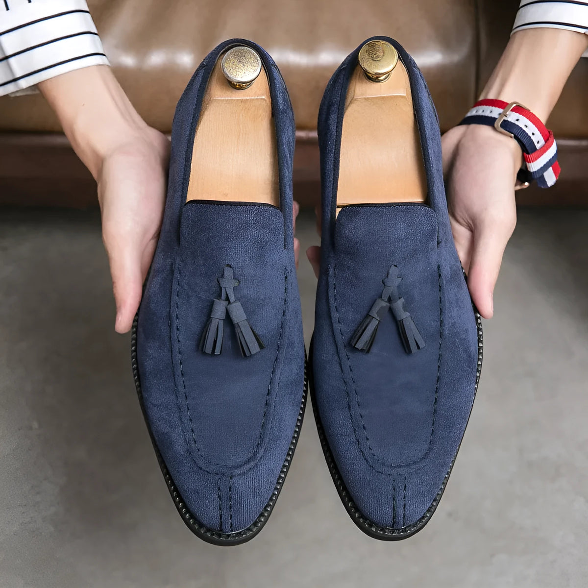 Men's suede matte leather shoes in purple or blue, flat heel, low tube, sizes 38-48, artificial PU upper, plastic sole.