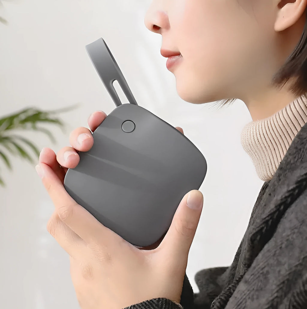 Streamer Mobile Power Hand Warmer in black with double-sided heating and battery display