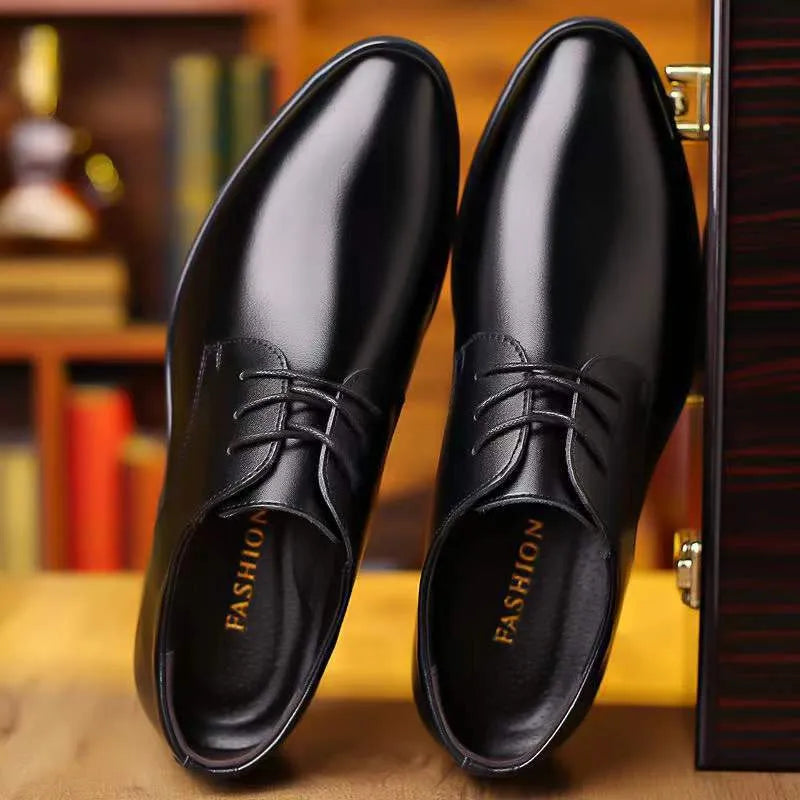 Men's black PU leather shoes with pointed toe and sequins on rubber sole, business style