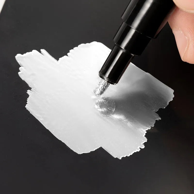 Waterproof marker pen for writing on glass and plastic surfaces in 1mm or 2mm line thickness