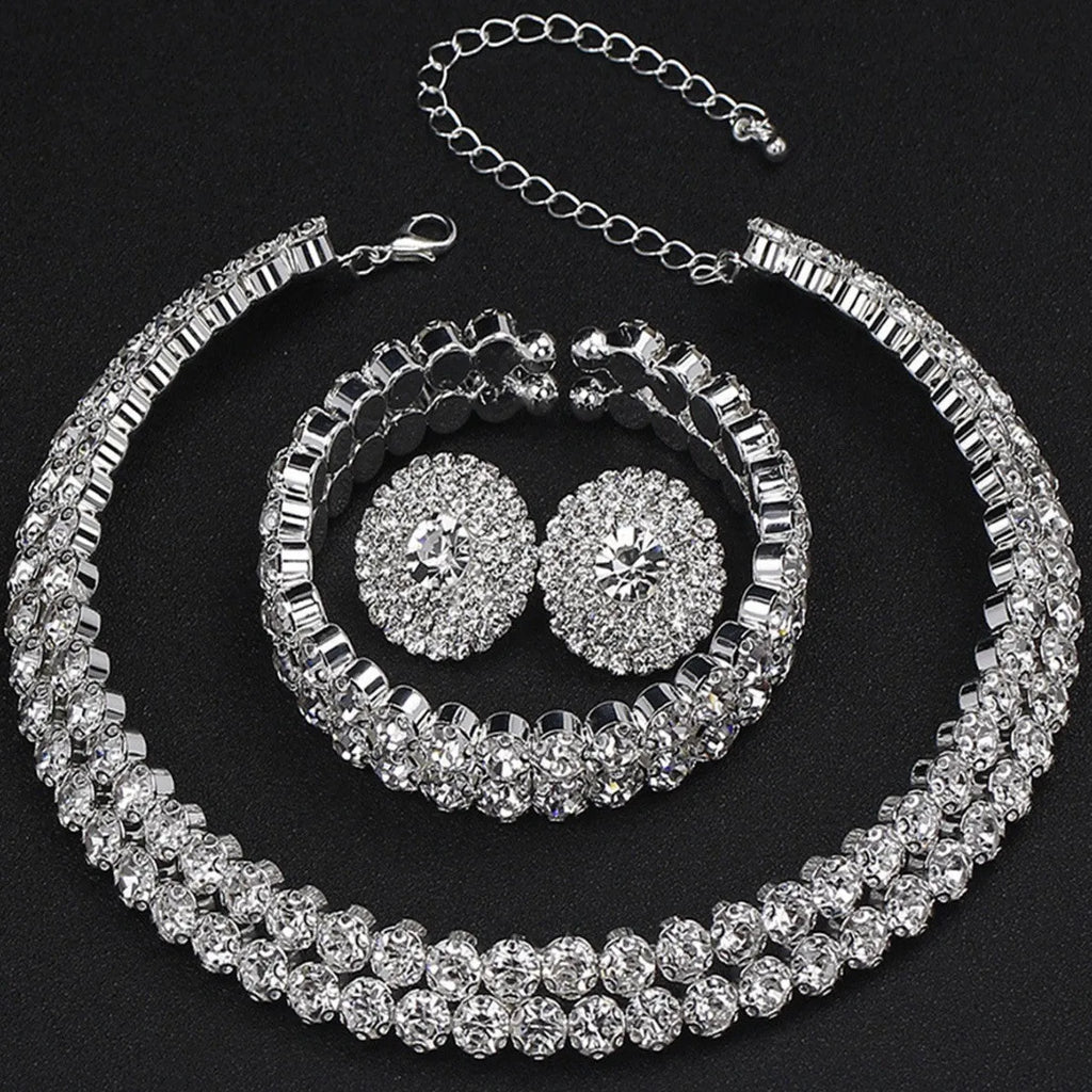 Women's rhinestone jewellery set with necklace bracelet and ear studs in gold or silver