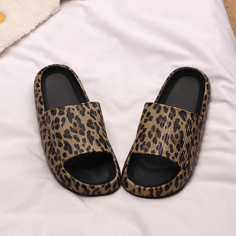 Women's leopard print slippers with thick EVA sole in Korean style fashion sandal design