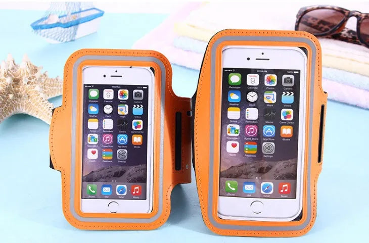 Waterproof running armband for iPhone 6, 7, 6s Plus and 7 Plus in neoprene with reflective material.