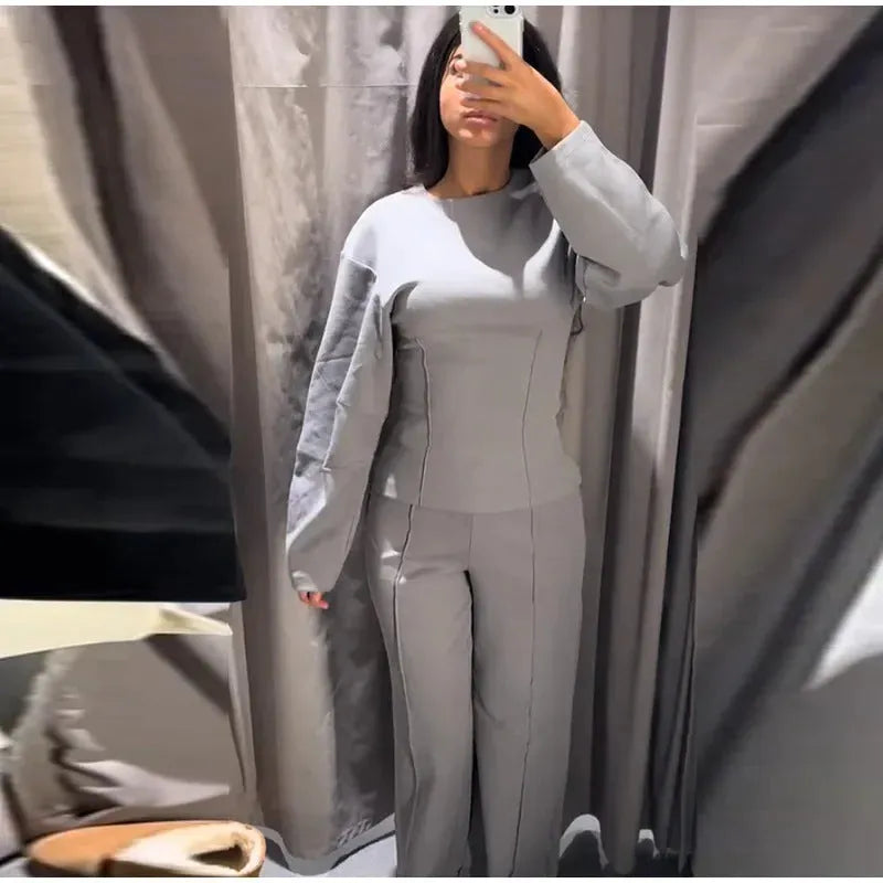 Women's polar fleece two-piece suit with O-neck pleated top and wide-leg trousers in black colour
