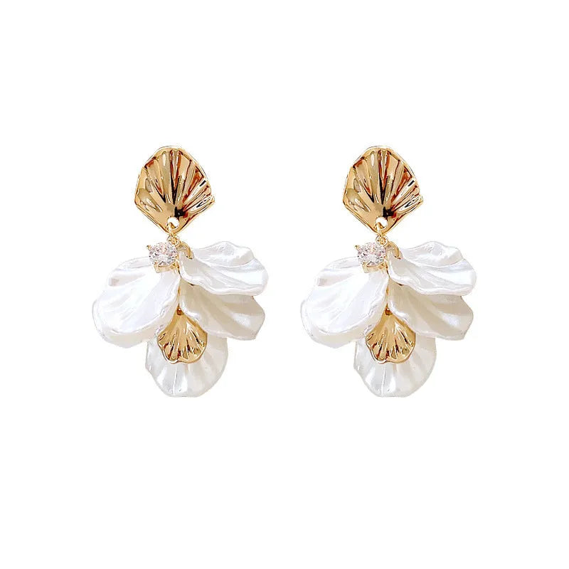 White shell flower stud earrings for women, retro butterfly and geometric design, one pair
