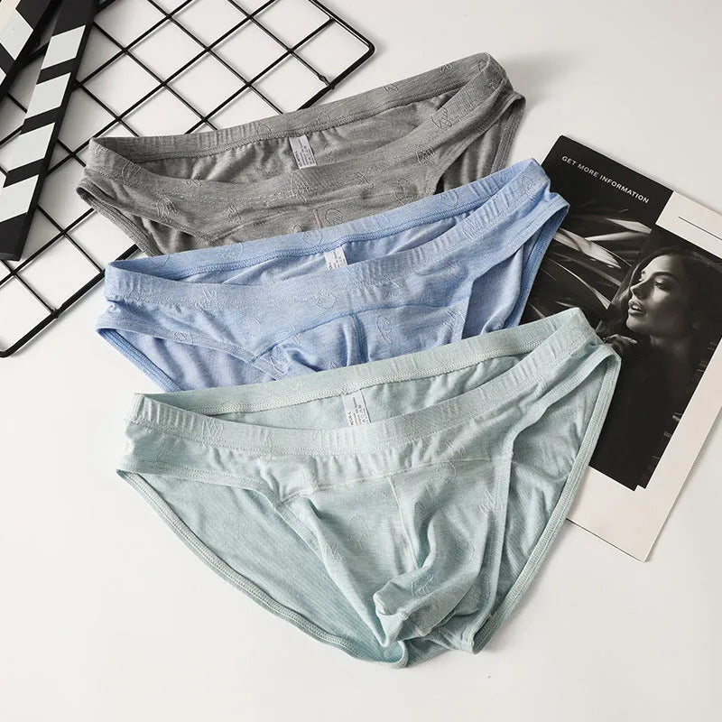 Women's low-waist modal briefs in colourful blue with jacquard ice silk knitting texture.