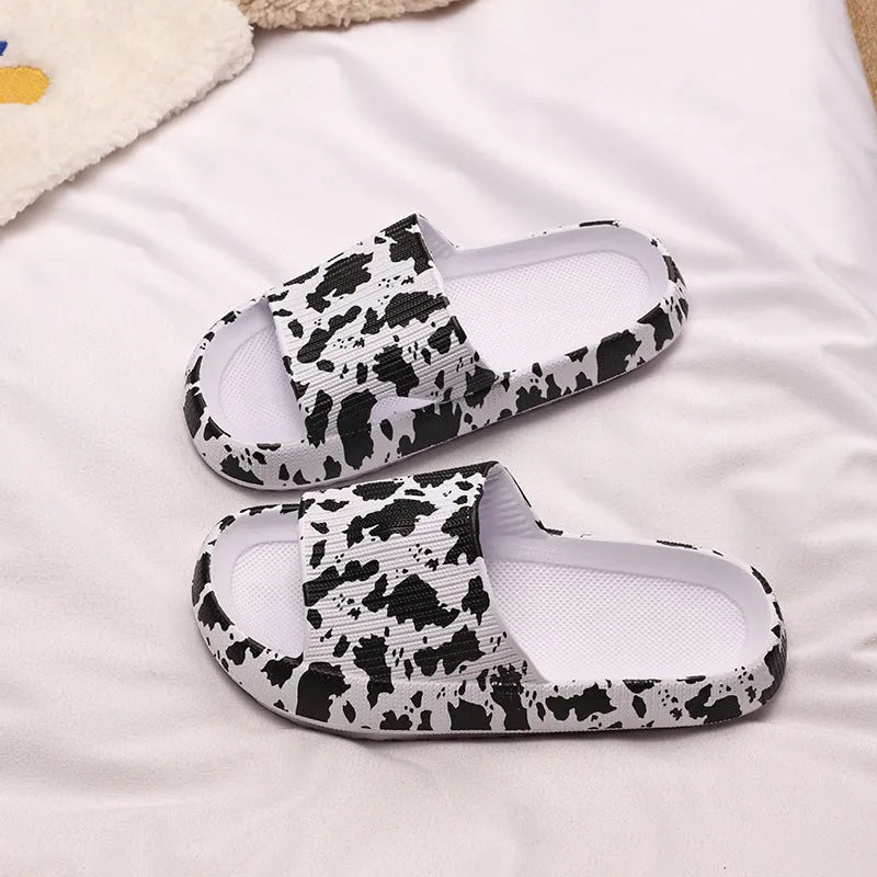 Women's leopard print slippers with thick EVA sole in Korean style fashion sandal design