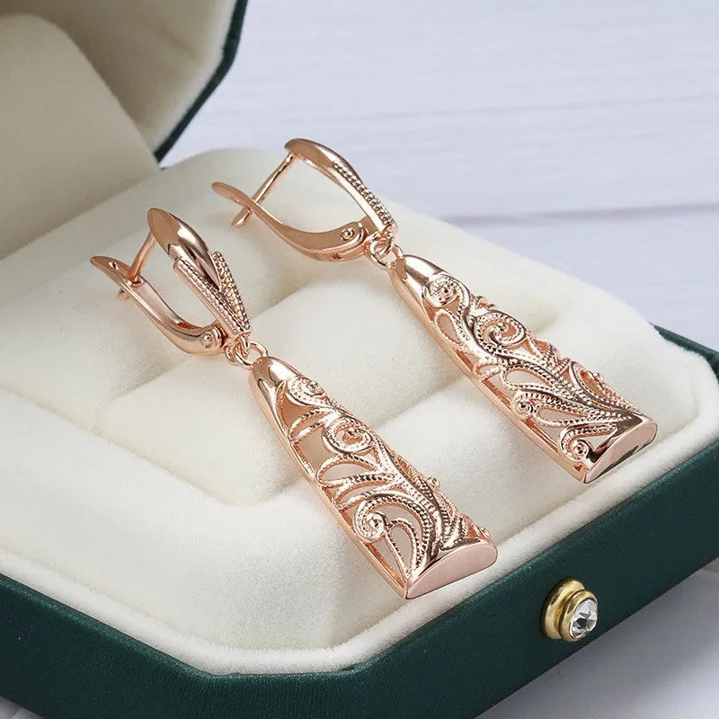 Copper retro hollow-carved leaf earrings in rose gold for women